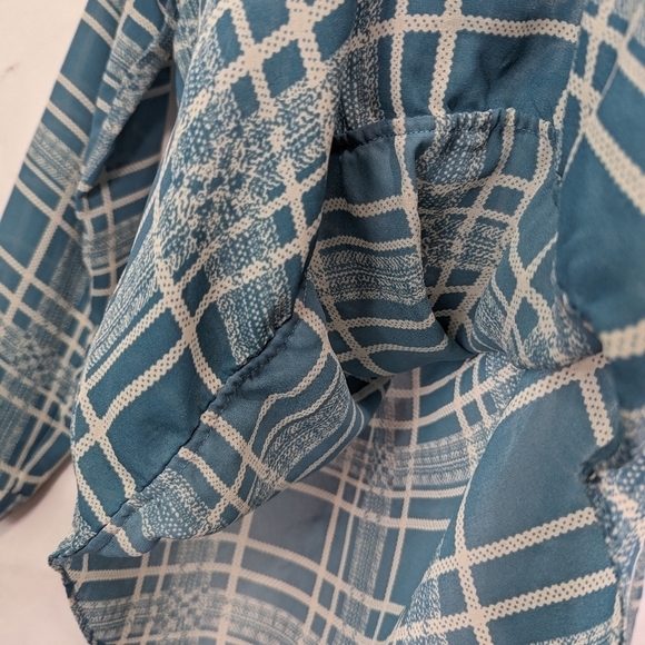 CAbi Blouse Blue Medium 3068 Windowpane Plaid Surplice Faux Wrap Top Long Sleeve - Picture 10 of 11